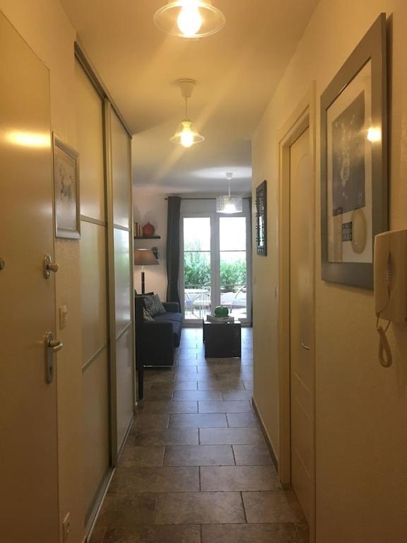 T2 De Standing Climatise Avec Garage. Centre Et A 300 M..wi Fi Apartment *